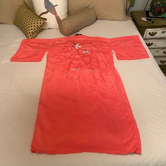 Vintage Japanese Kimono - Picture 13 of 14